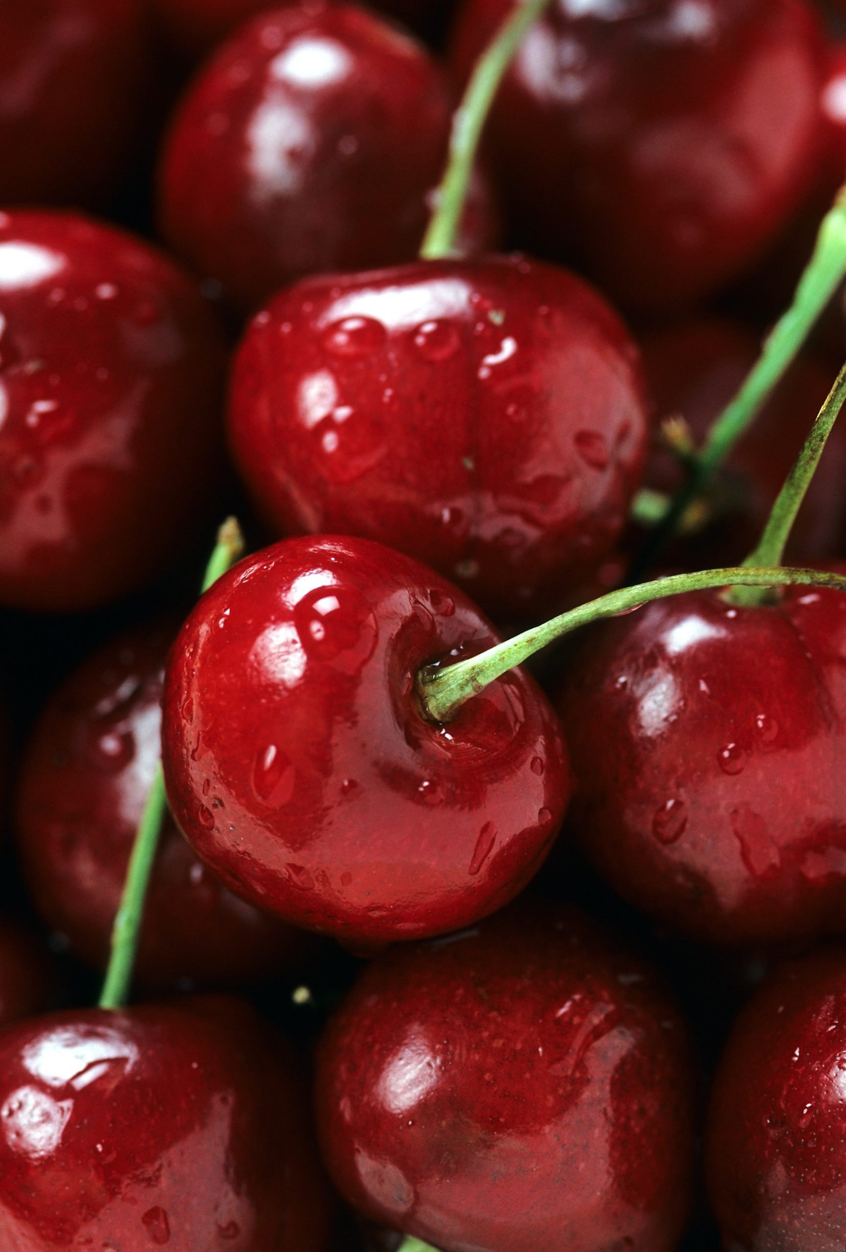 Amarres de amor con frutos rojos: Descubra sus secretos
